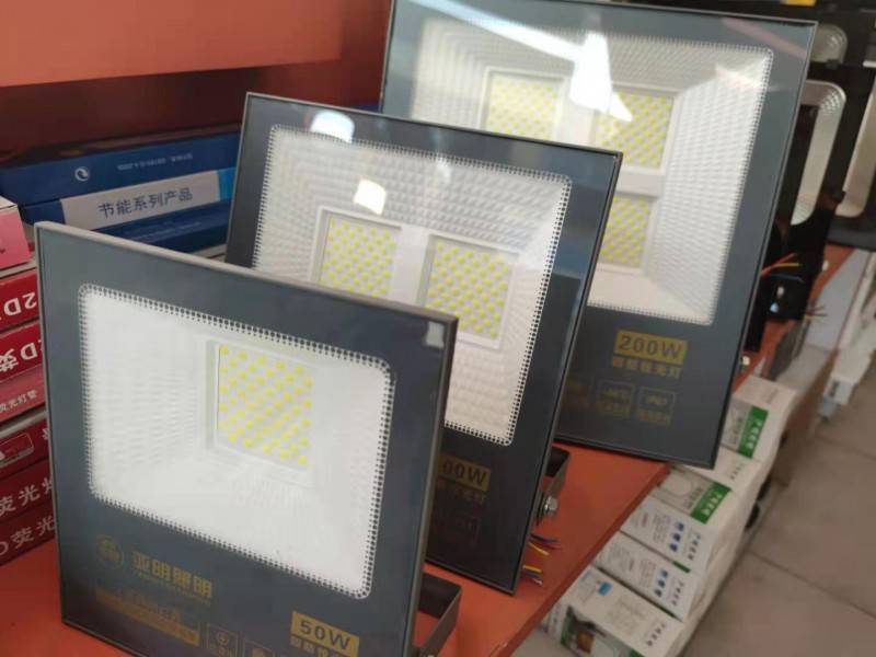 LEDͶ���ϵ��
